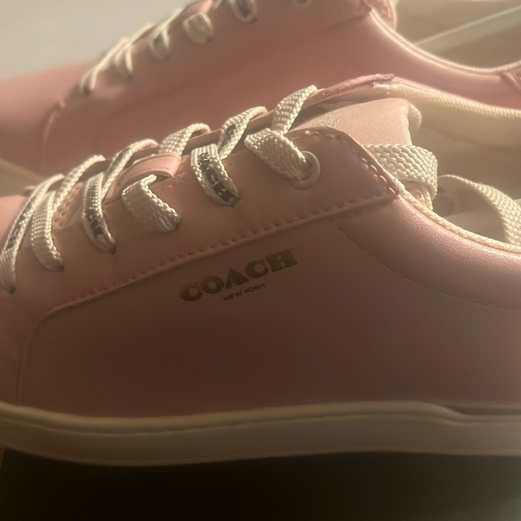 COACH Clip Leather Lowtop sneakers - Picture 1 of 15